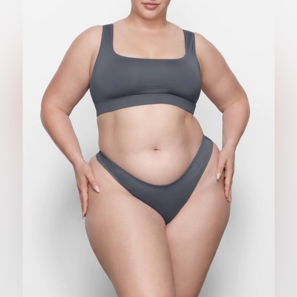 Skims Cheeky Tanga Swim Set  in Gunmetal Grey Size 3X NWT and bra is size 4